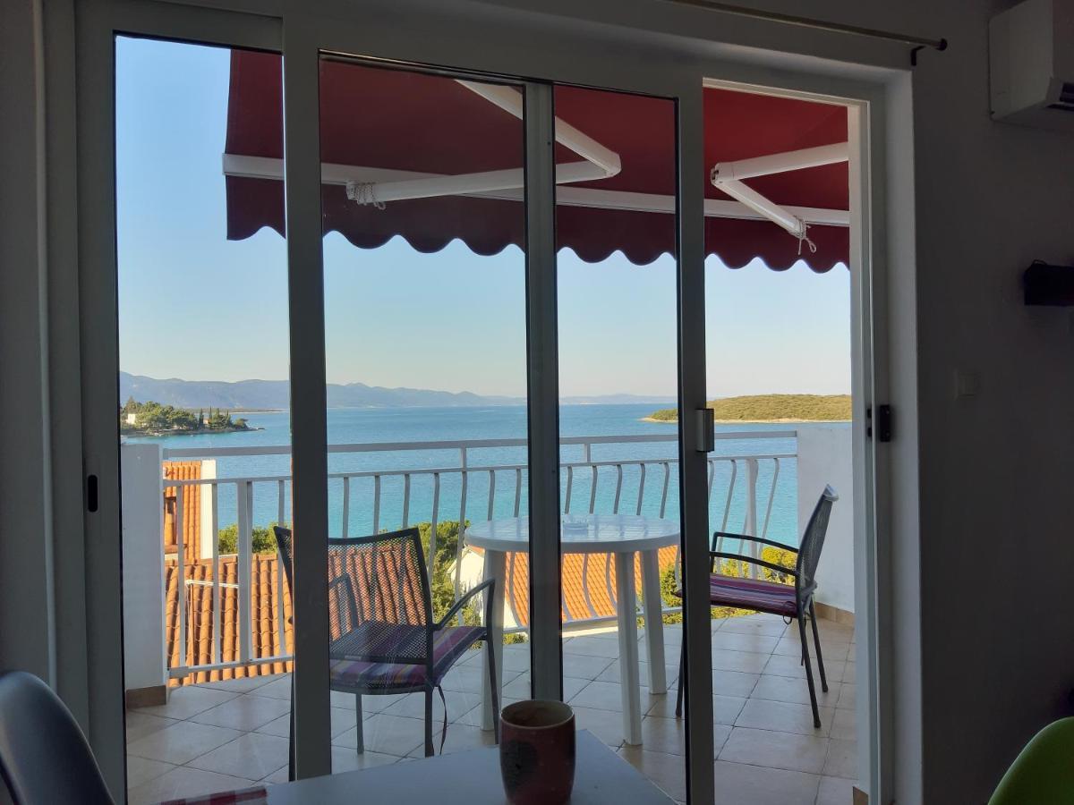 Blue Sea Blue Sky Apartamento Lovište Exterior foto