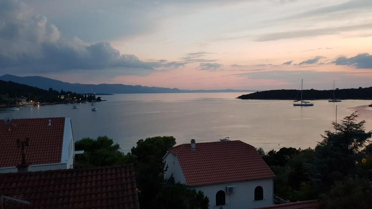 Blue Sea Blue Sky Apartamento Lovište Exterior foto